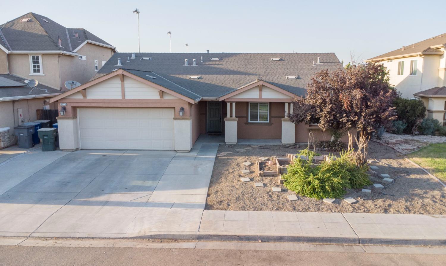 Featured listings