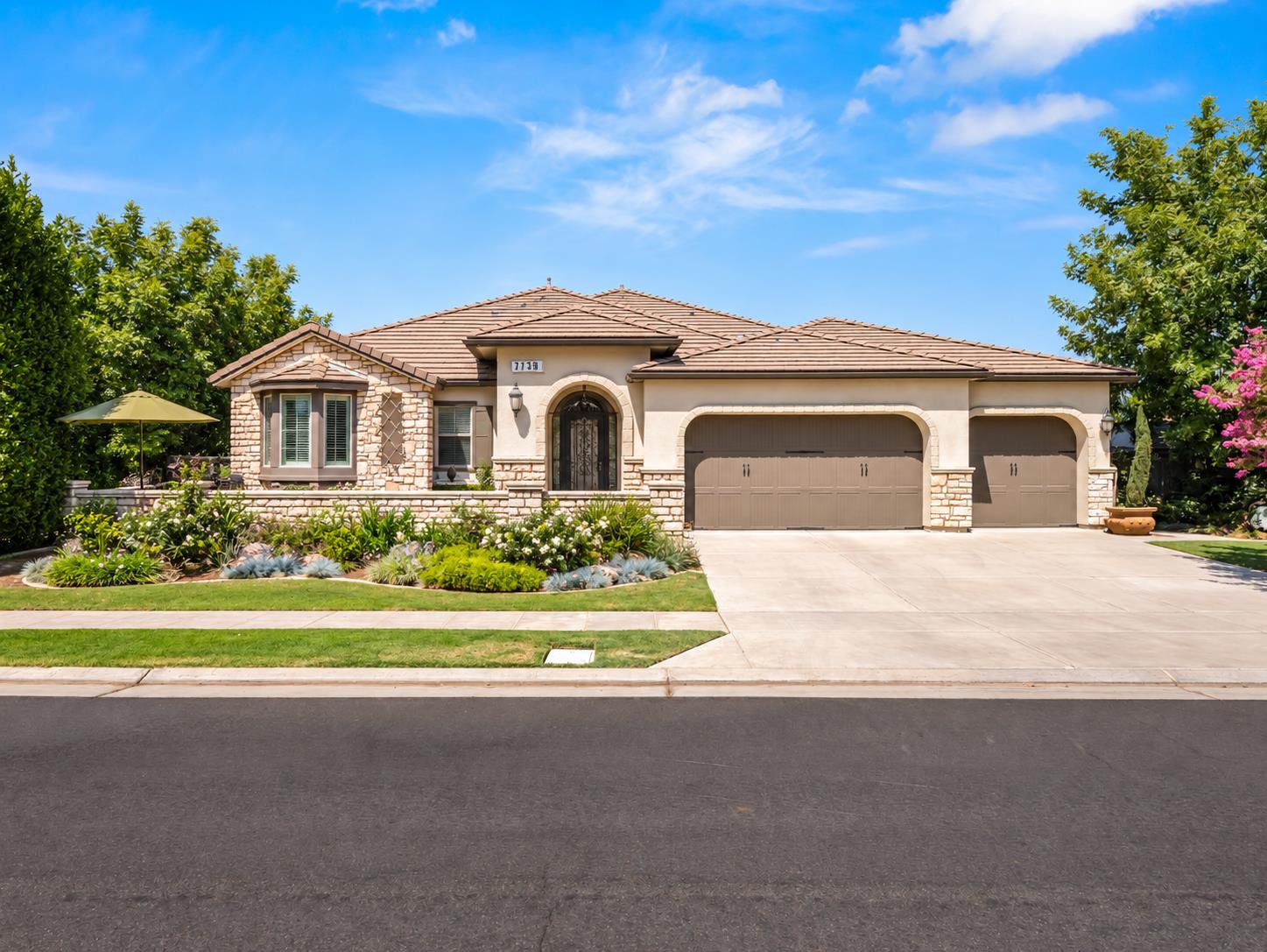 Featured listings