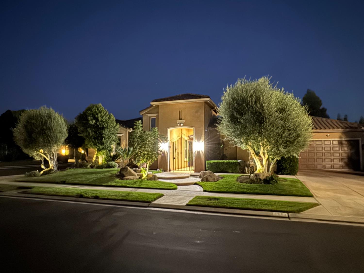 Featured listings