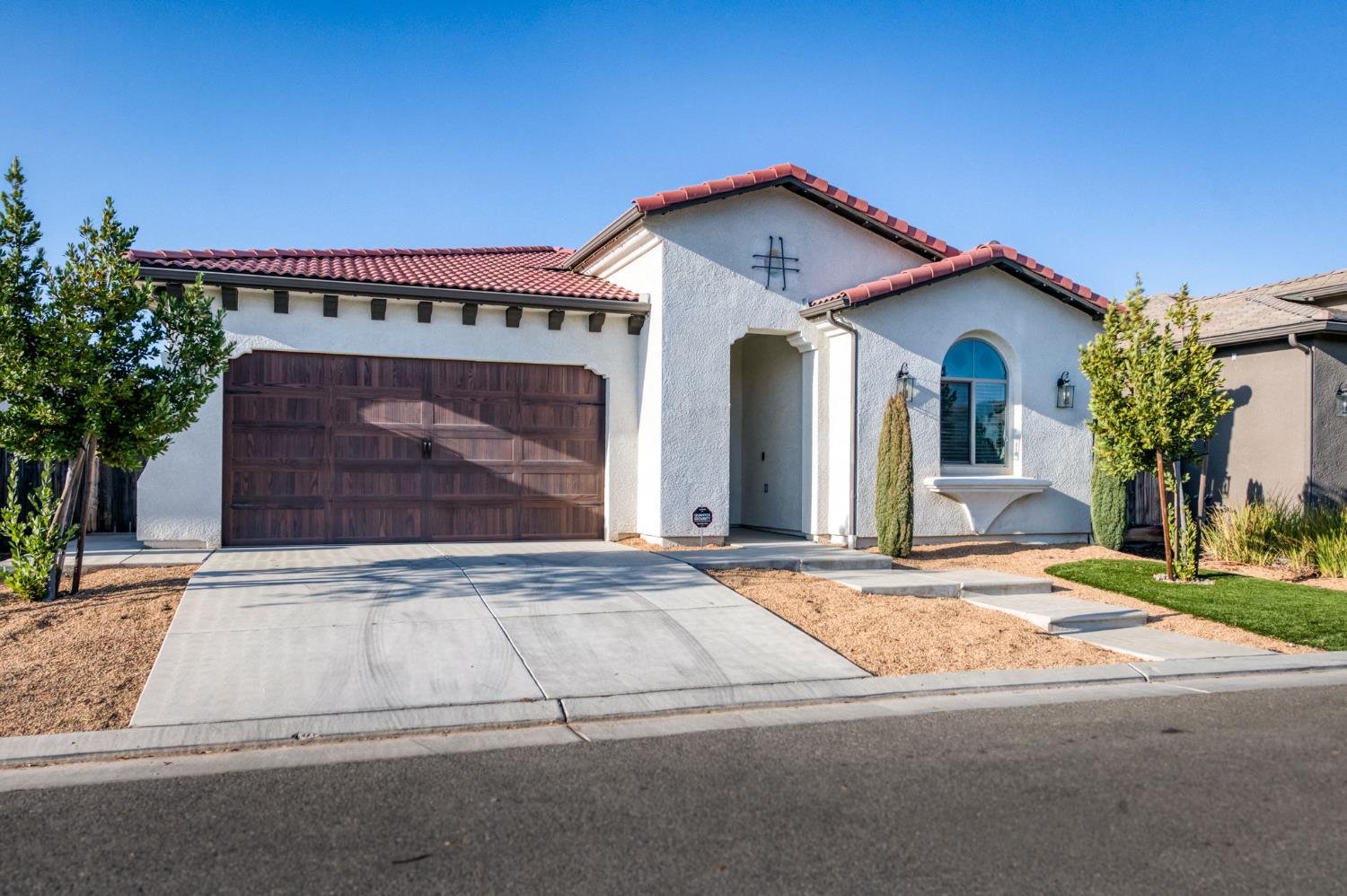 Featured listings