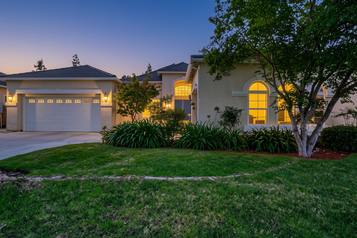 Featured listings
