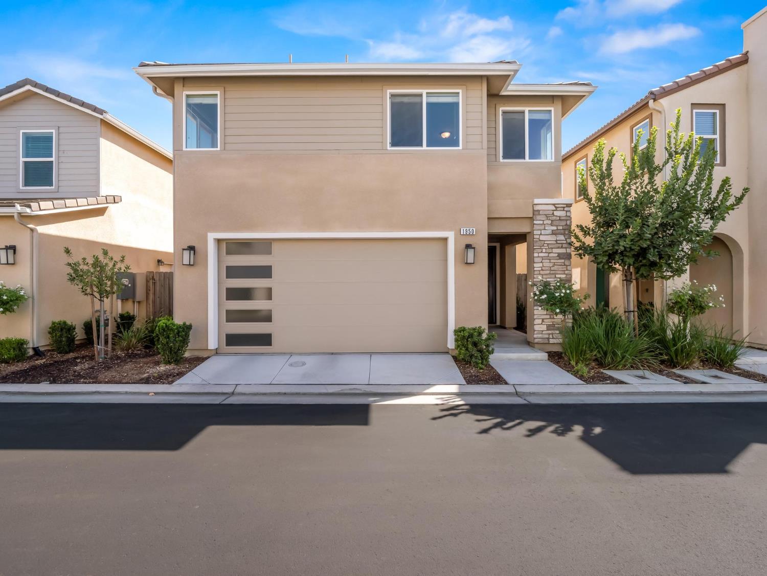 Featured listings