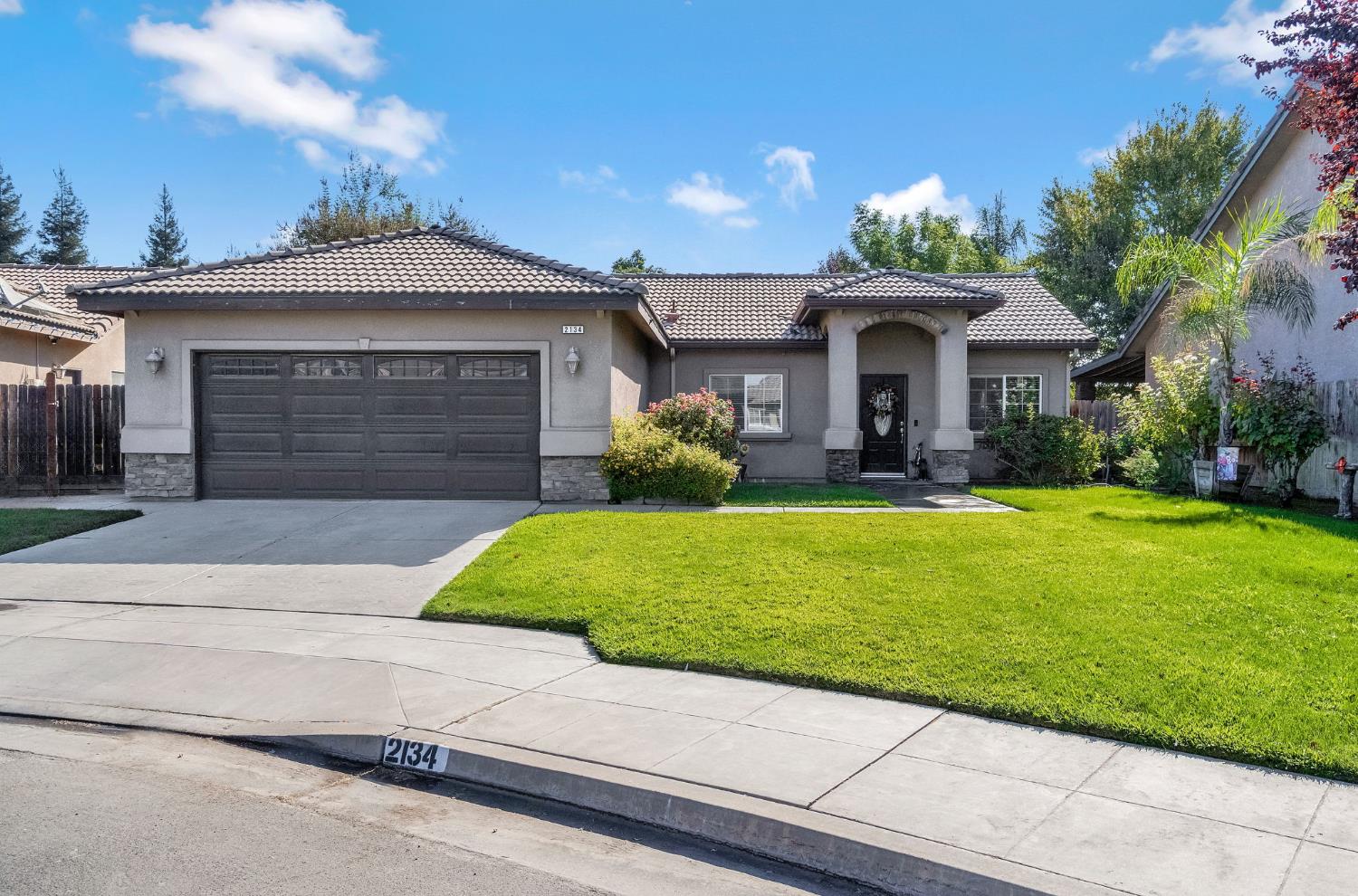 Featured listings