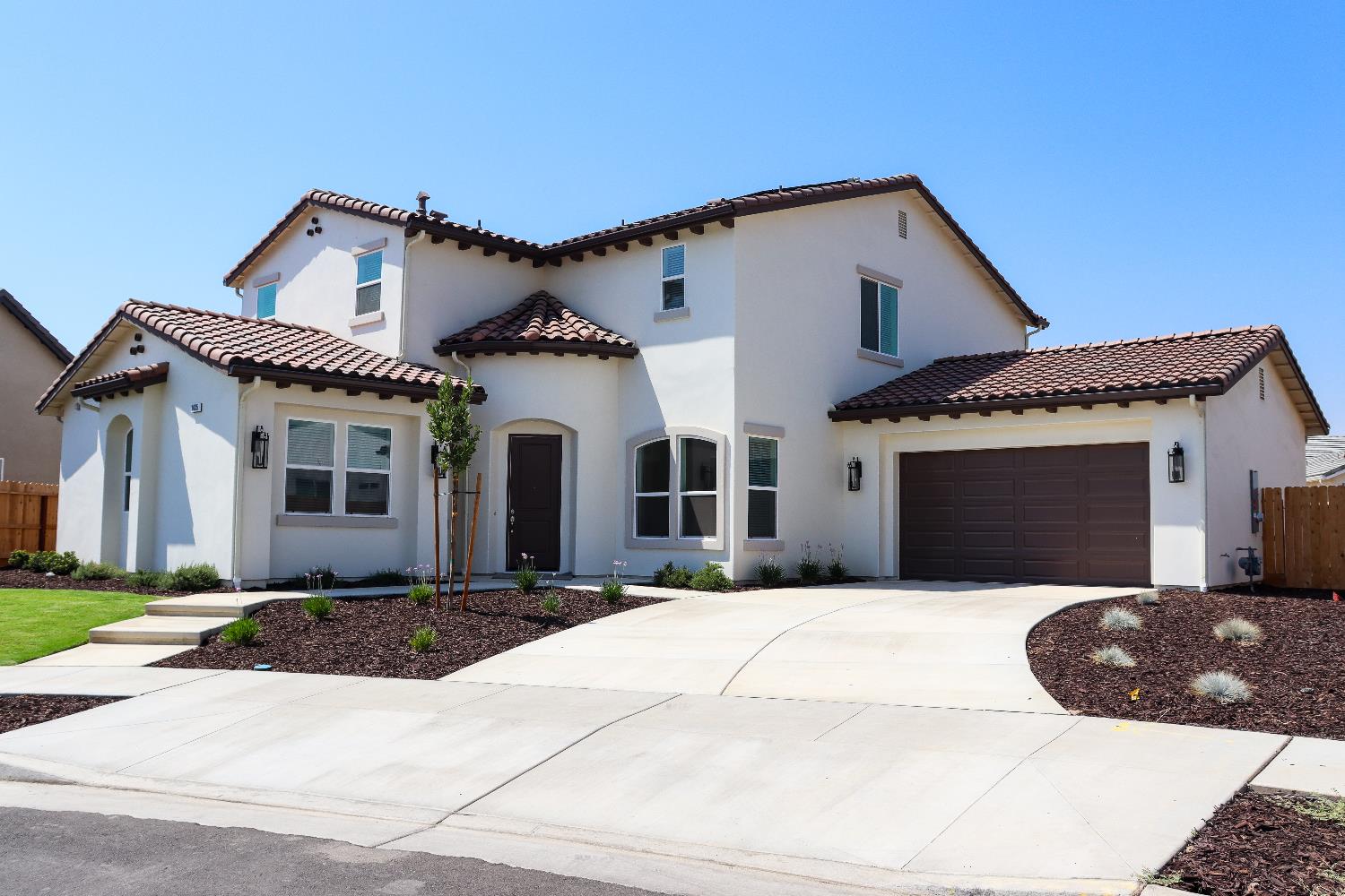 Featured listings