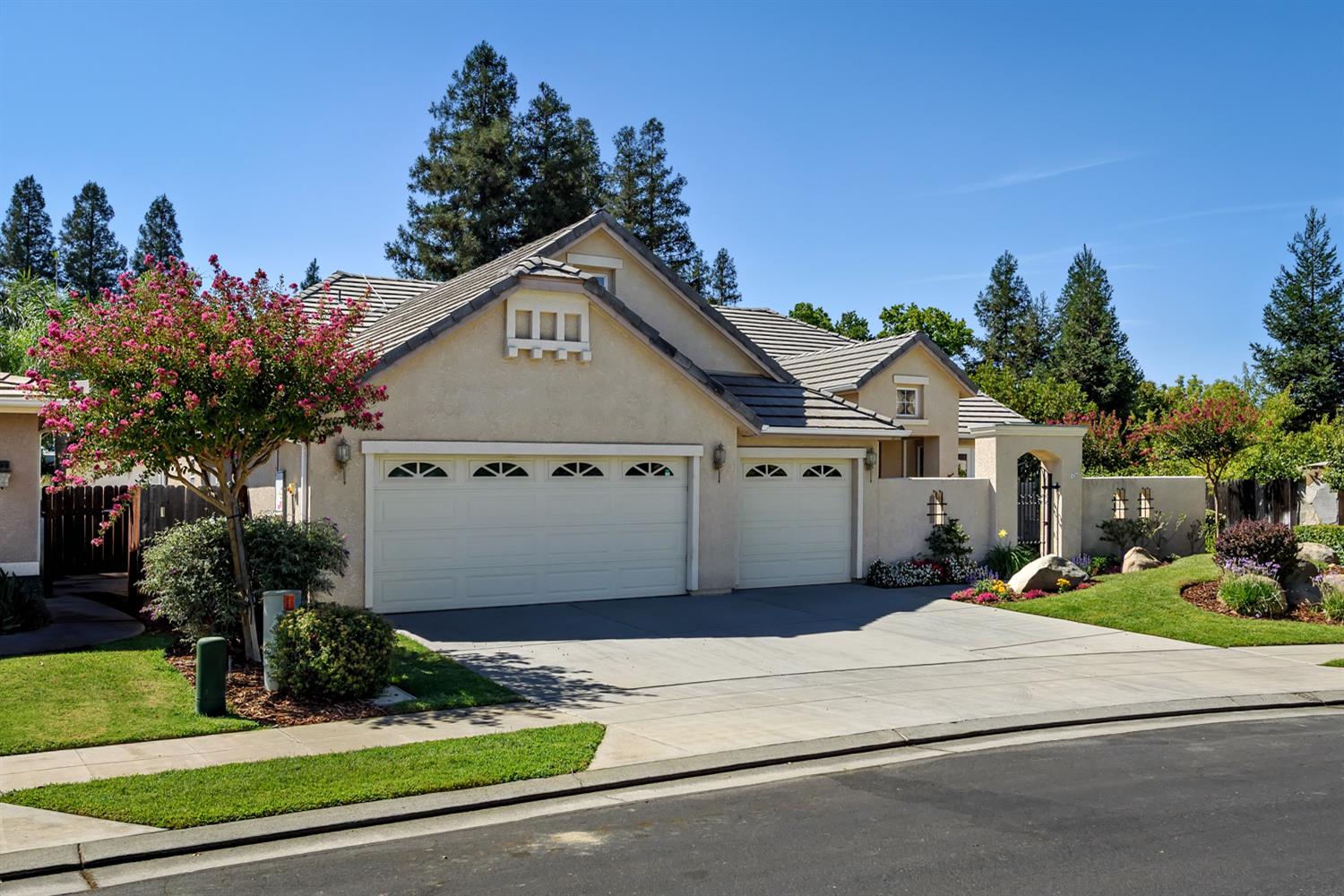 Featured listings