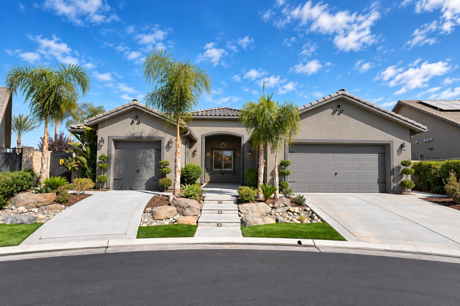 11914 N Champions Drive