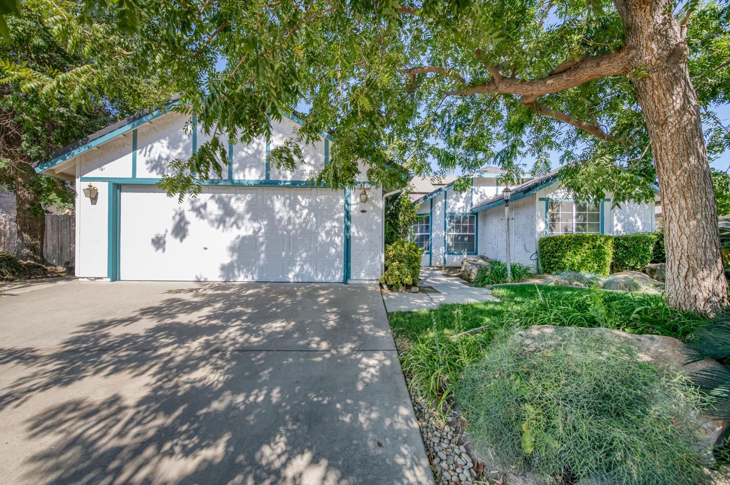 927 Palo Alto Avenue