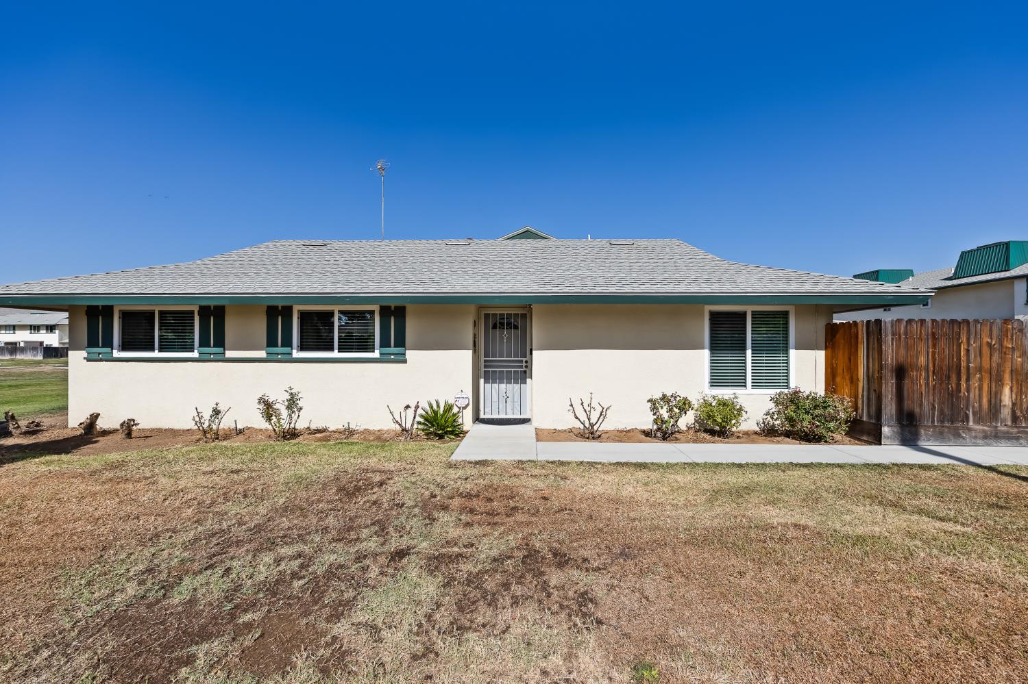 4843 N Winery Circle 104