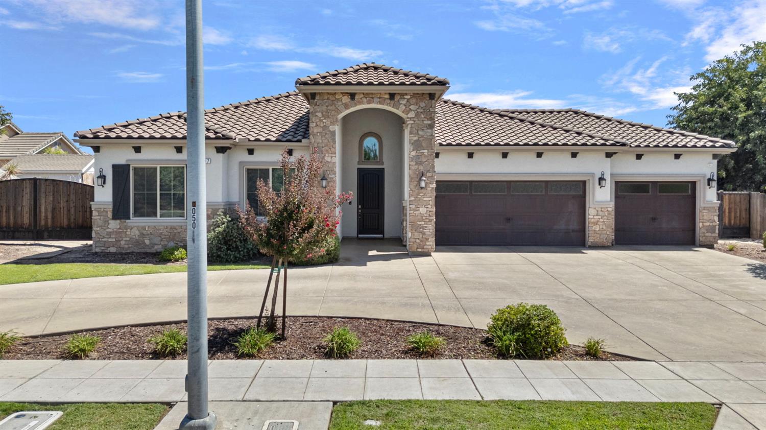 287 S Westberry Boulevard
