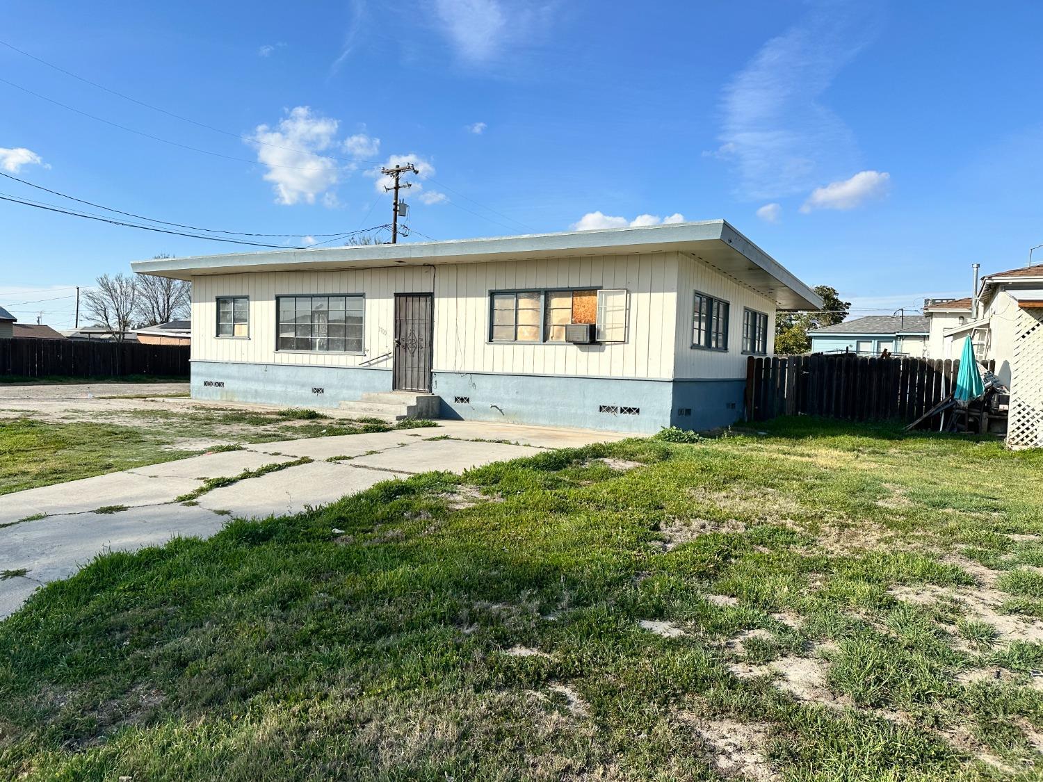 1728 Estes