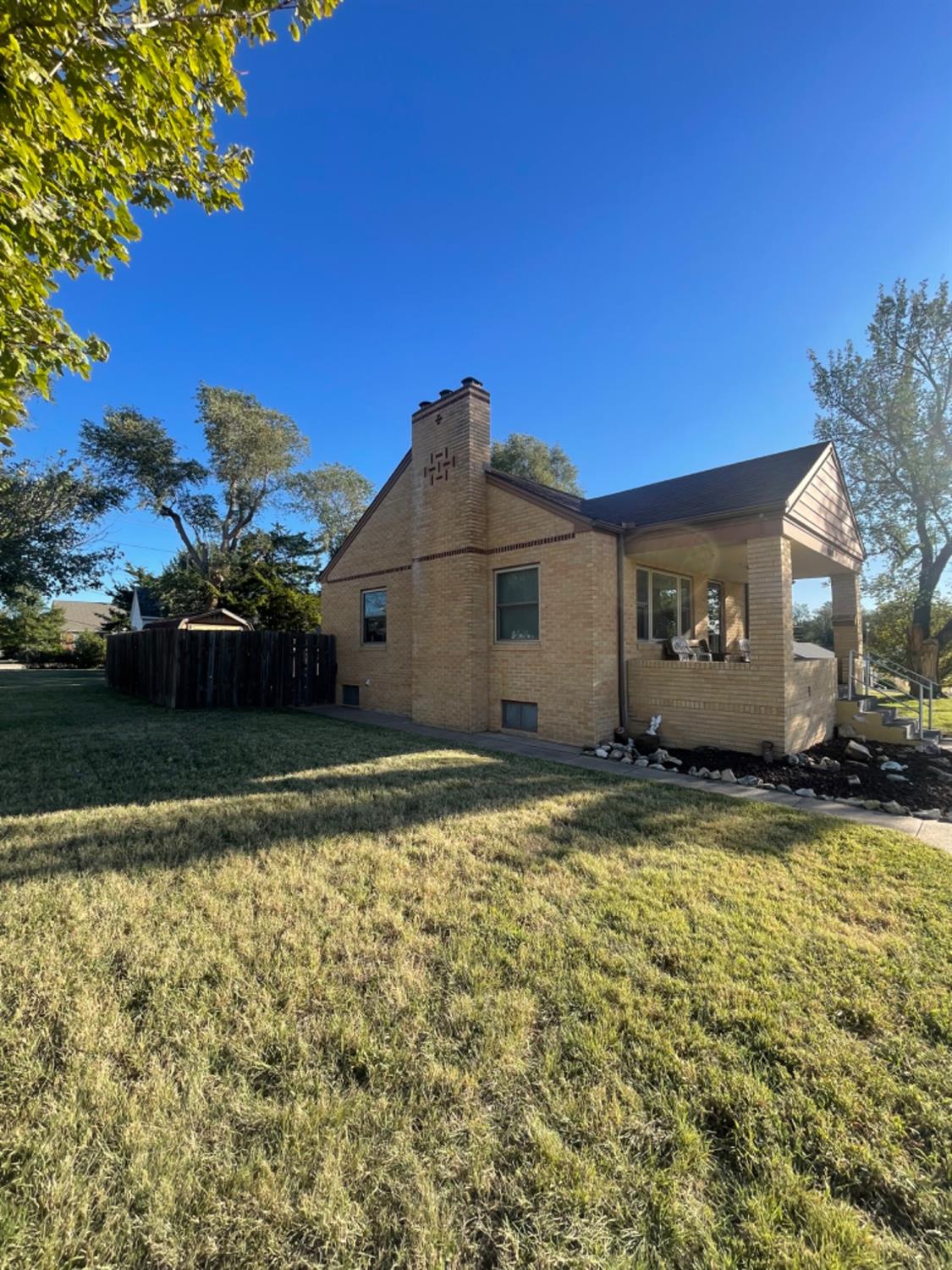 Residential / Farm for sale in Larned, Kansas, 84713