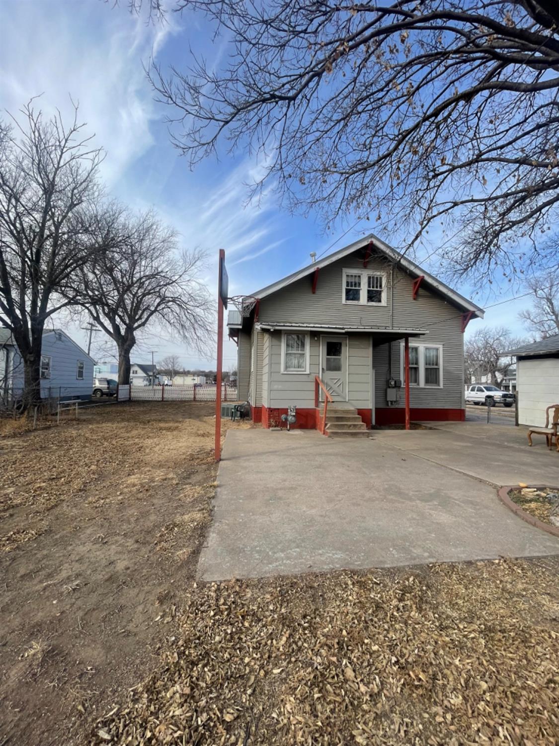 Residential / Farm for sale in Larned, Kansas, 84791