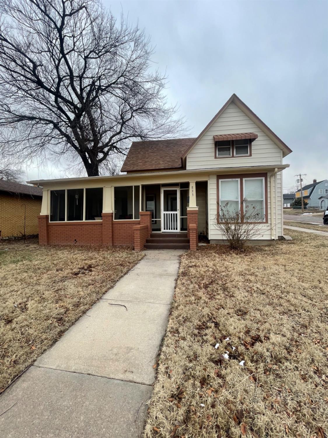 Residential / Farm for sale in Larned, Kansas, 84803