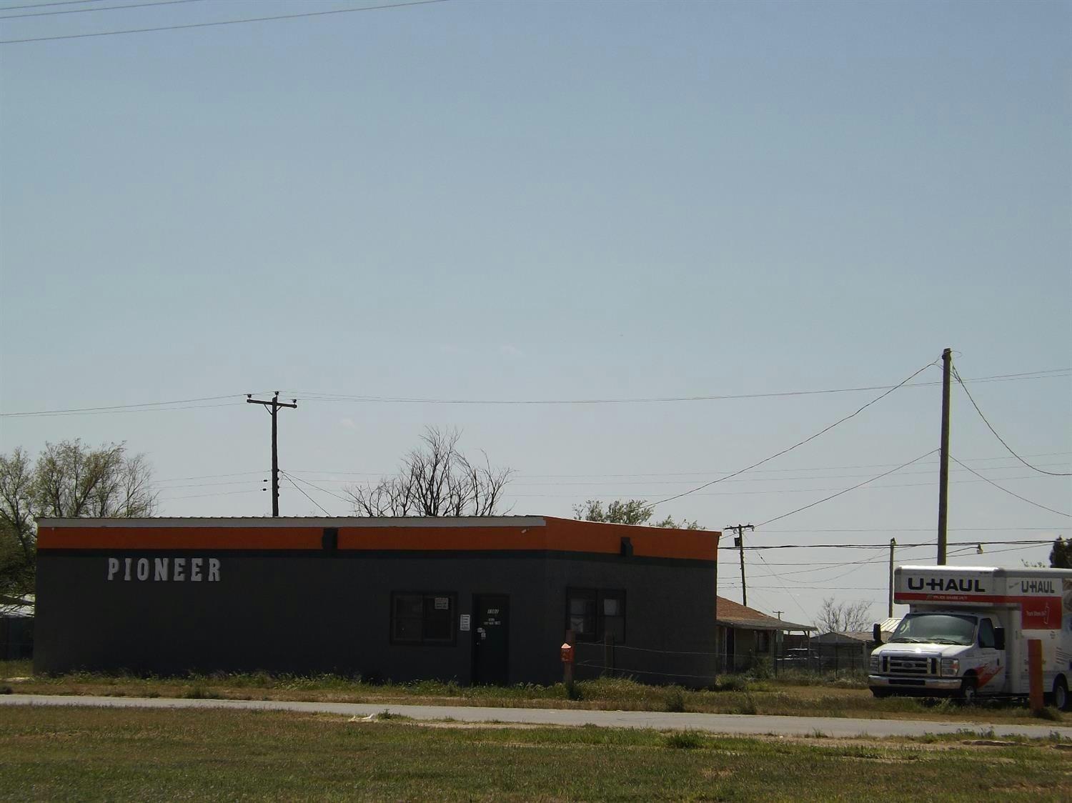 Excellent business opportunity in Ralls, TX to own a fenced RV Park with 16 slots (and room for expansion) with a 500 sf mobile home (suitable for office), and a 1000 building (potential laundry) in great location convenient to local grocery store, restaurants, shopping, etc.