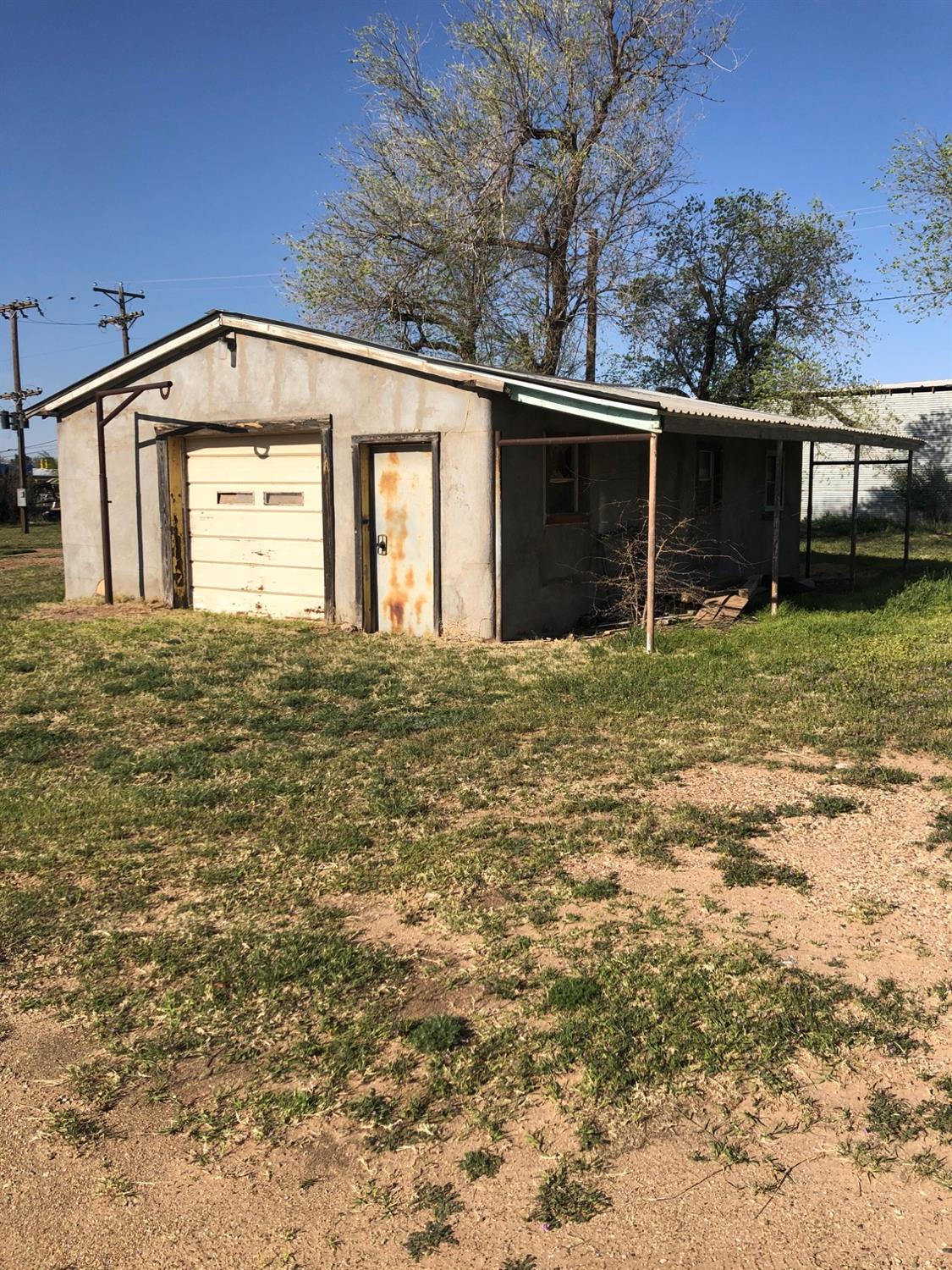 Prime Commercial location in the downtown area. 1 block South of Main St and 1 block East of Hwy. 84. The value is in the land. This property is part of an estate.