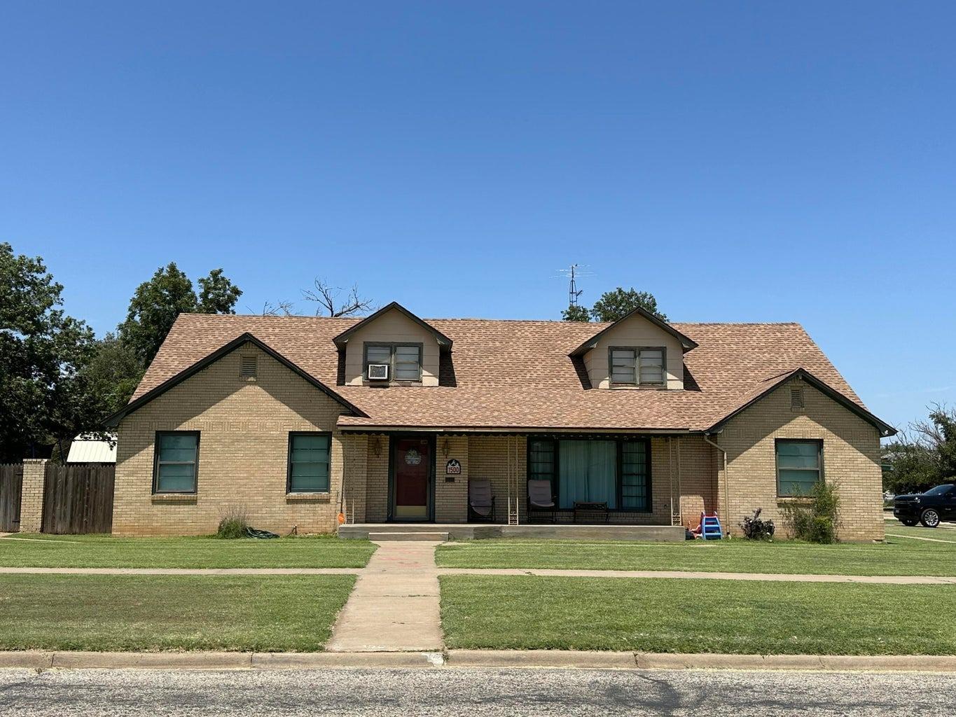 This amazing home has unbelievable space. Offering 4 bedrooms, 3 full baths, 2 living areas, huge sun room and basement. Great backyard with a huge work shop with electricity. This home also has solar panels that will be paid off at closing with a reasonable offer.
