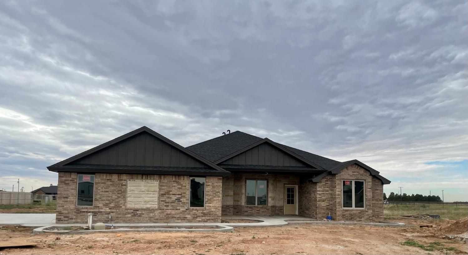 New construction on one acre in New Home! 4 bedrooms 3 baths in a great community. Still under construction and should be complete middle of November. $16K Fence allowance and $20k landscaping allowance. Call for more details!