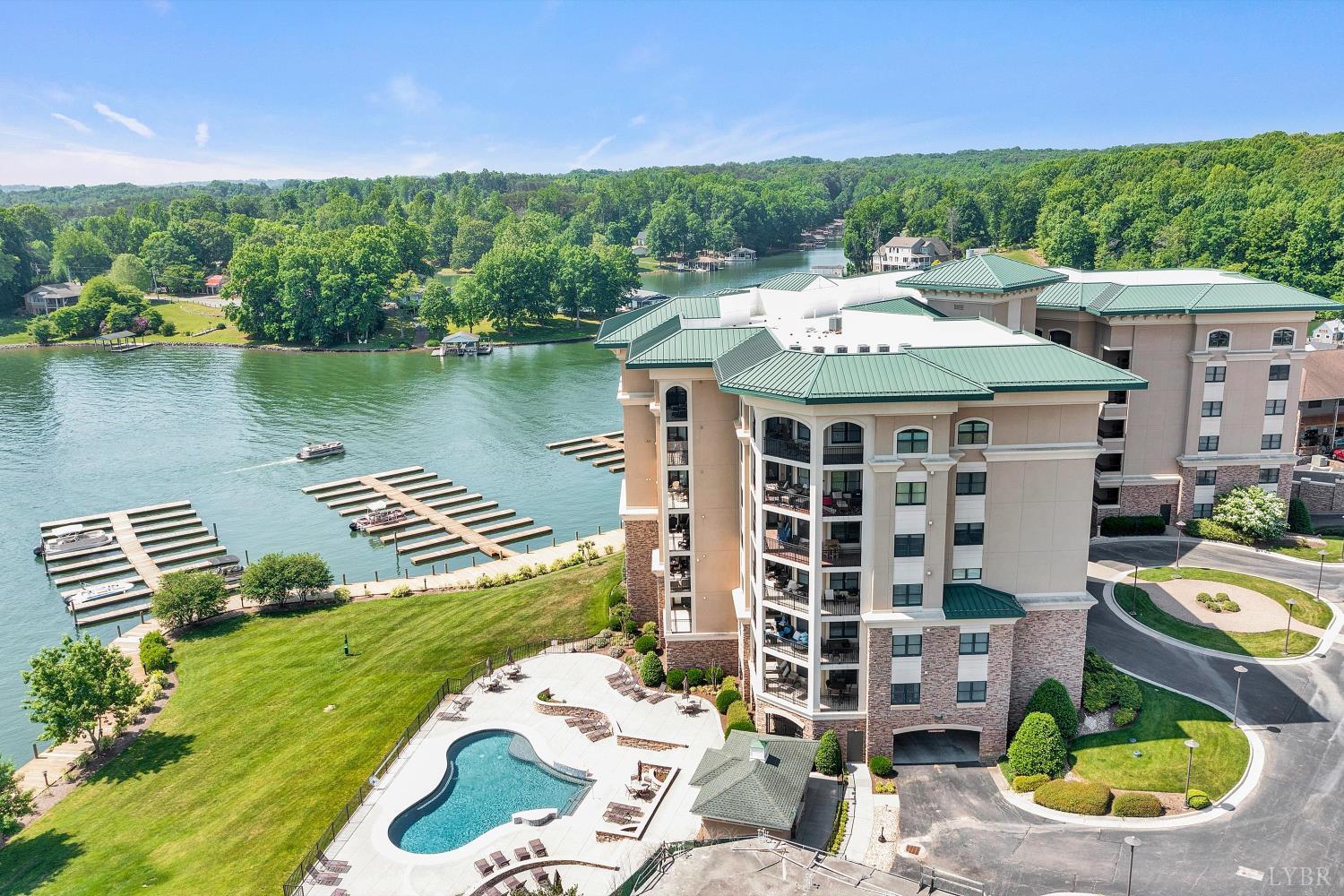 100 Bridgewater Pointe Place #401, Moneta, VA waterfront home for sale at Smith Mountain Lake