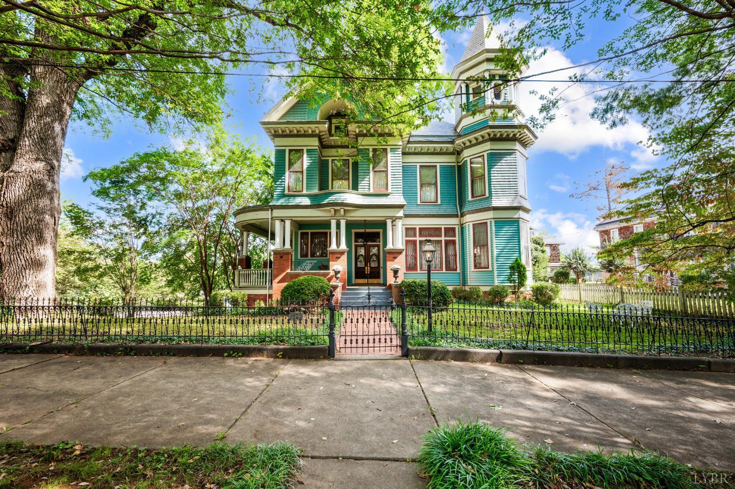 400 Madison Street, Lynchburg, VA home for sale