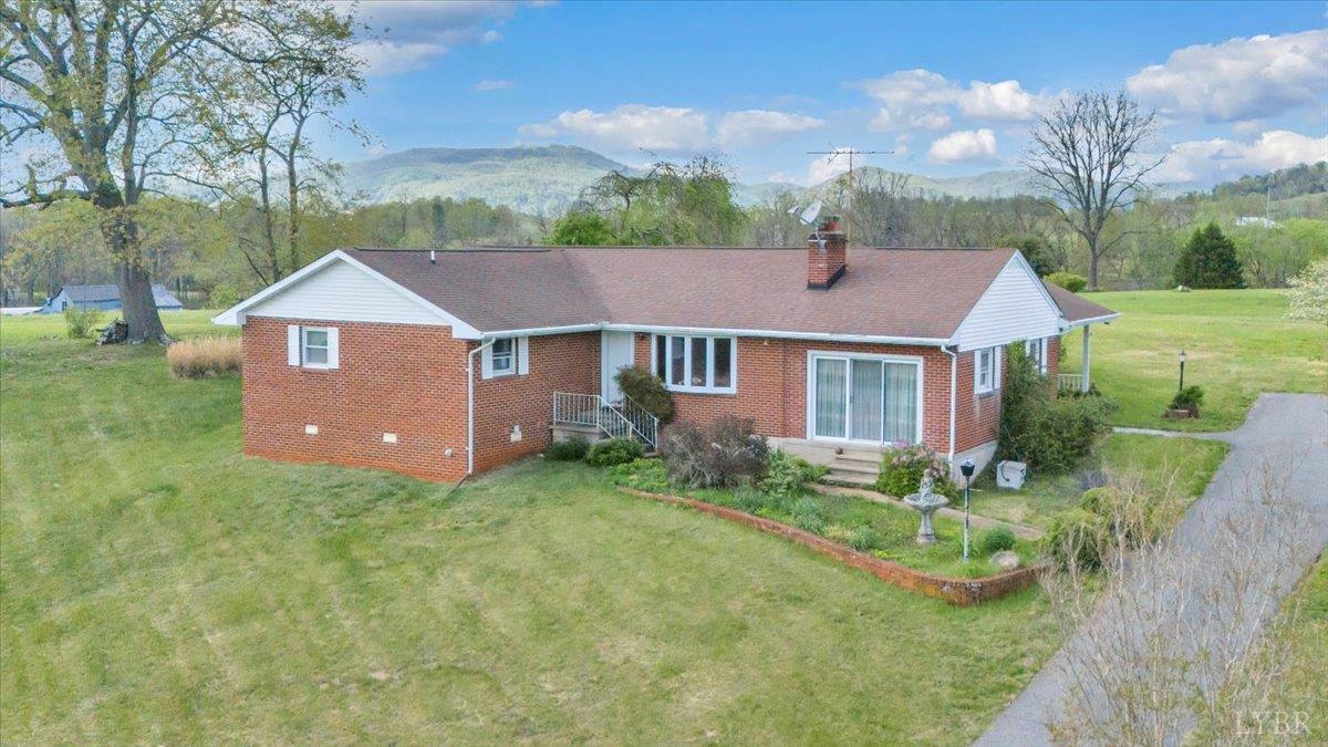 4315 W Lynchburg Salem Turnpike, Thaxton, VA home for sale