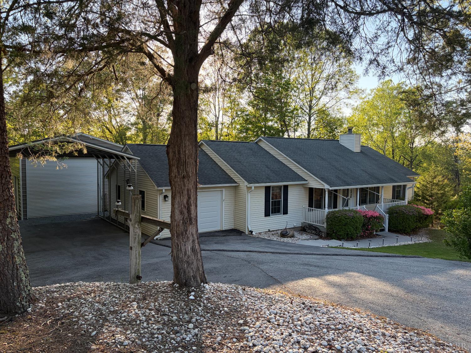 95 Indian Point Dr, Hardy, VA waterfront home for sale at Smith Mountain Lake