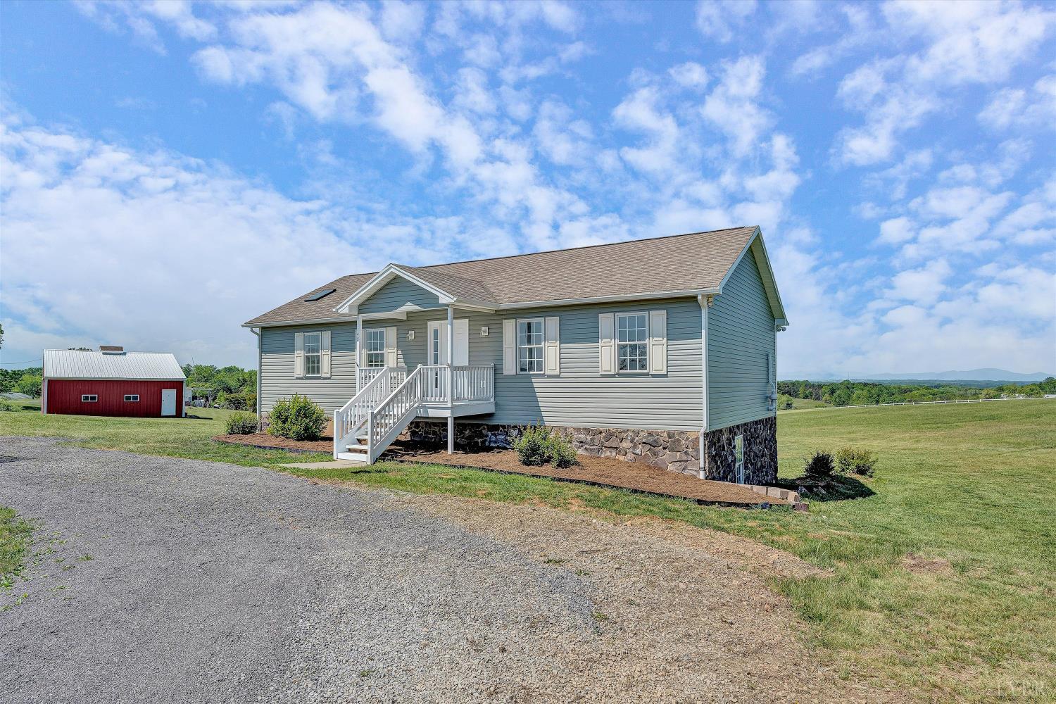 1147 Hickory Cove Lane, Moneta, VA waterfront home for sale at Smith Mountain Lake