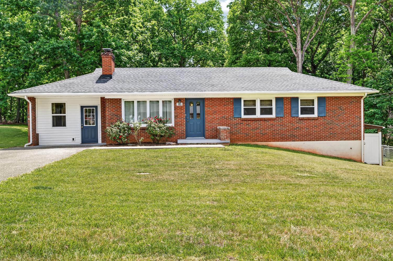 180 Hydaway Drive, Forest, VA home for sale