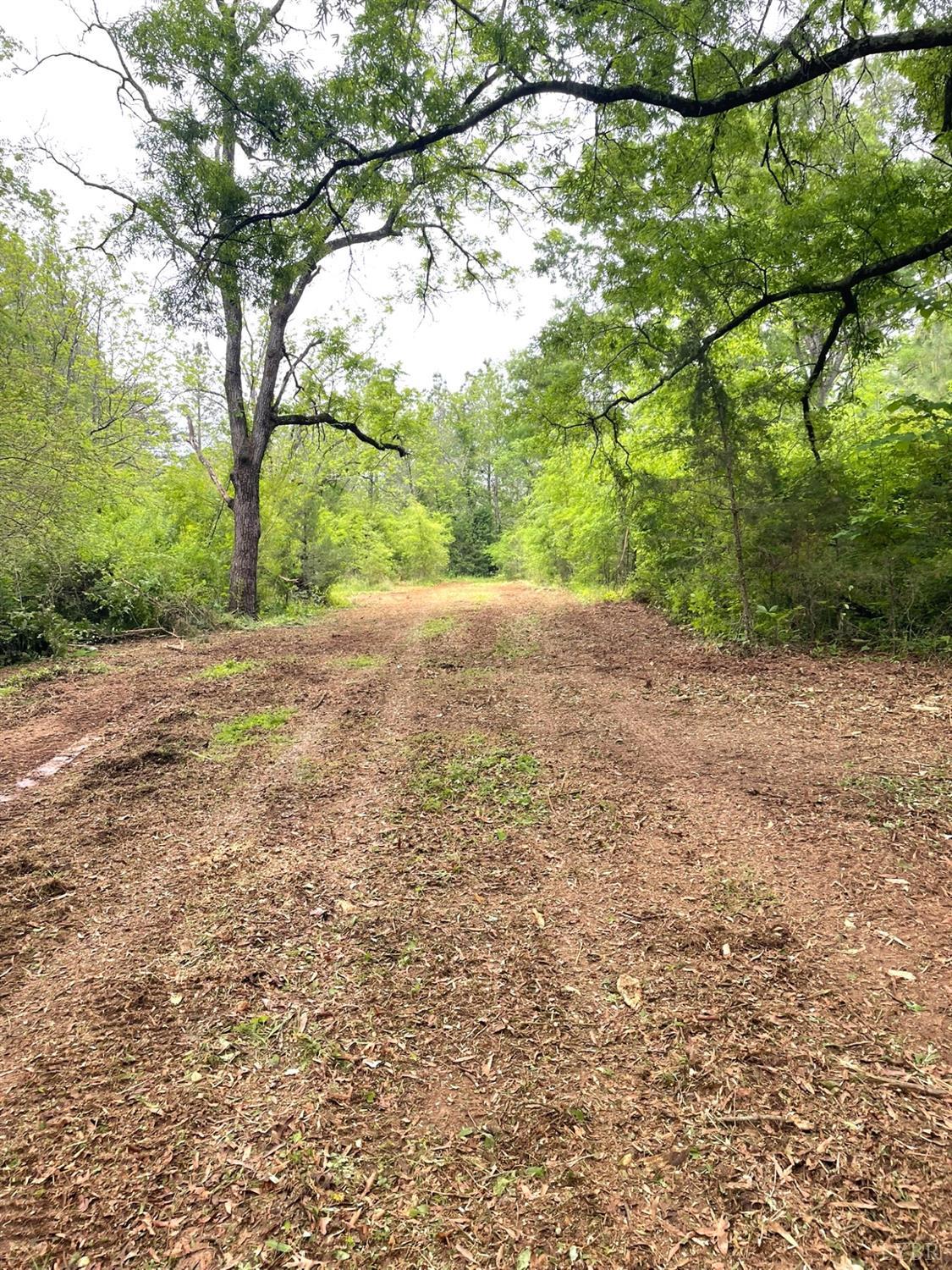 Three Creeks Road