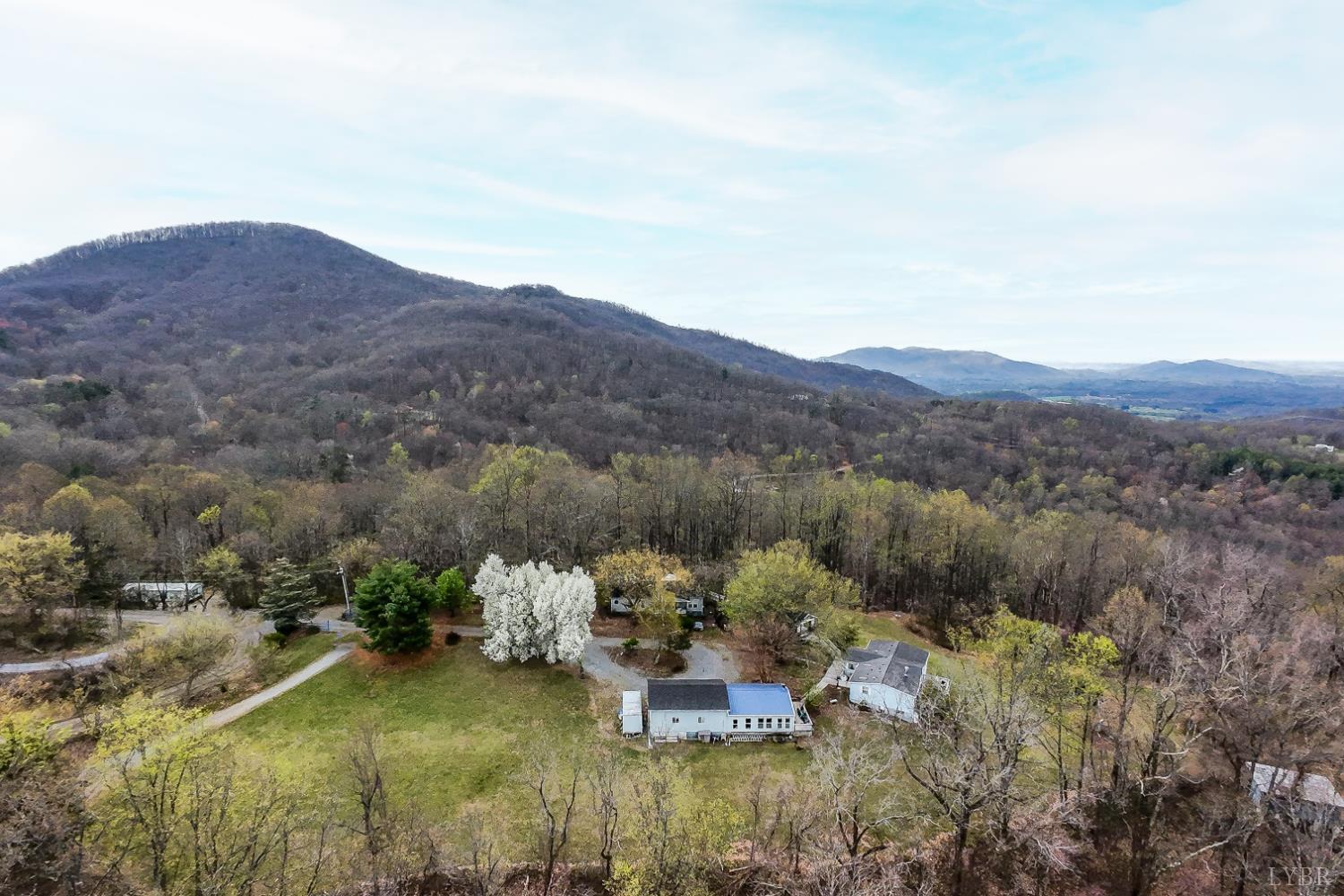 4400 Murray Hollow Road, Thaxton, VA home for sale