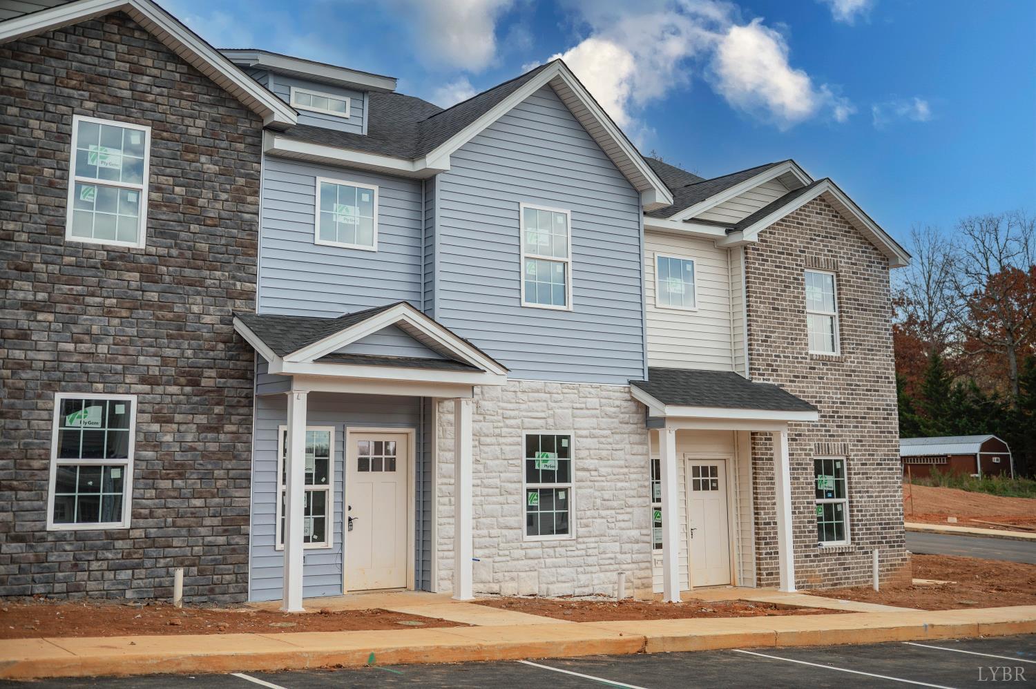 1012 Homestead Garden Court #6, Forest, VA home for sale