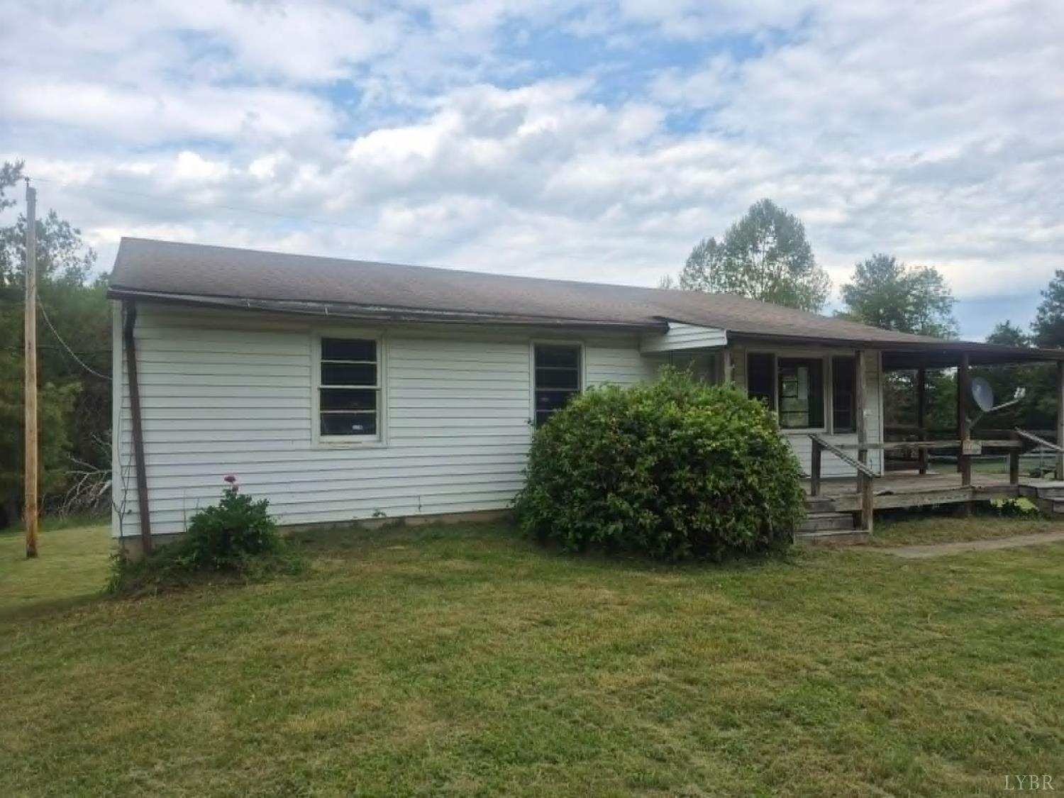 1165 Irving Road, Thaxton, VA home for sale