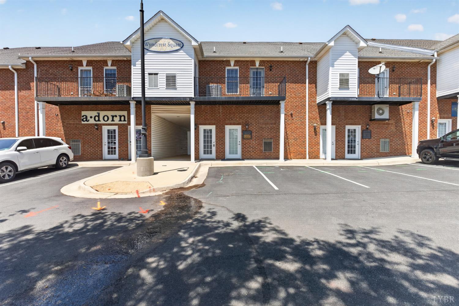 101 Duncraig Drive #204