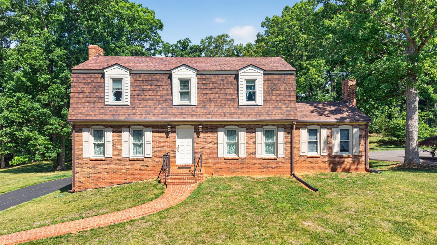 181 Woodbourne Drive, Lynchburg, VA home for sale