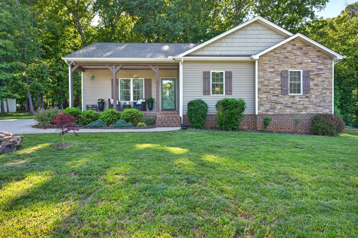 120 Seven Oaks Drive, Lynchburg, VA home for sale
