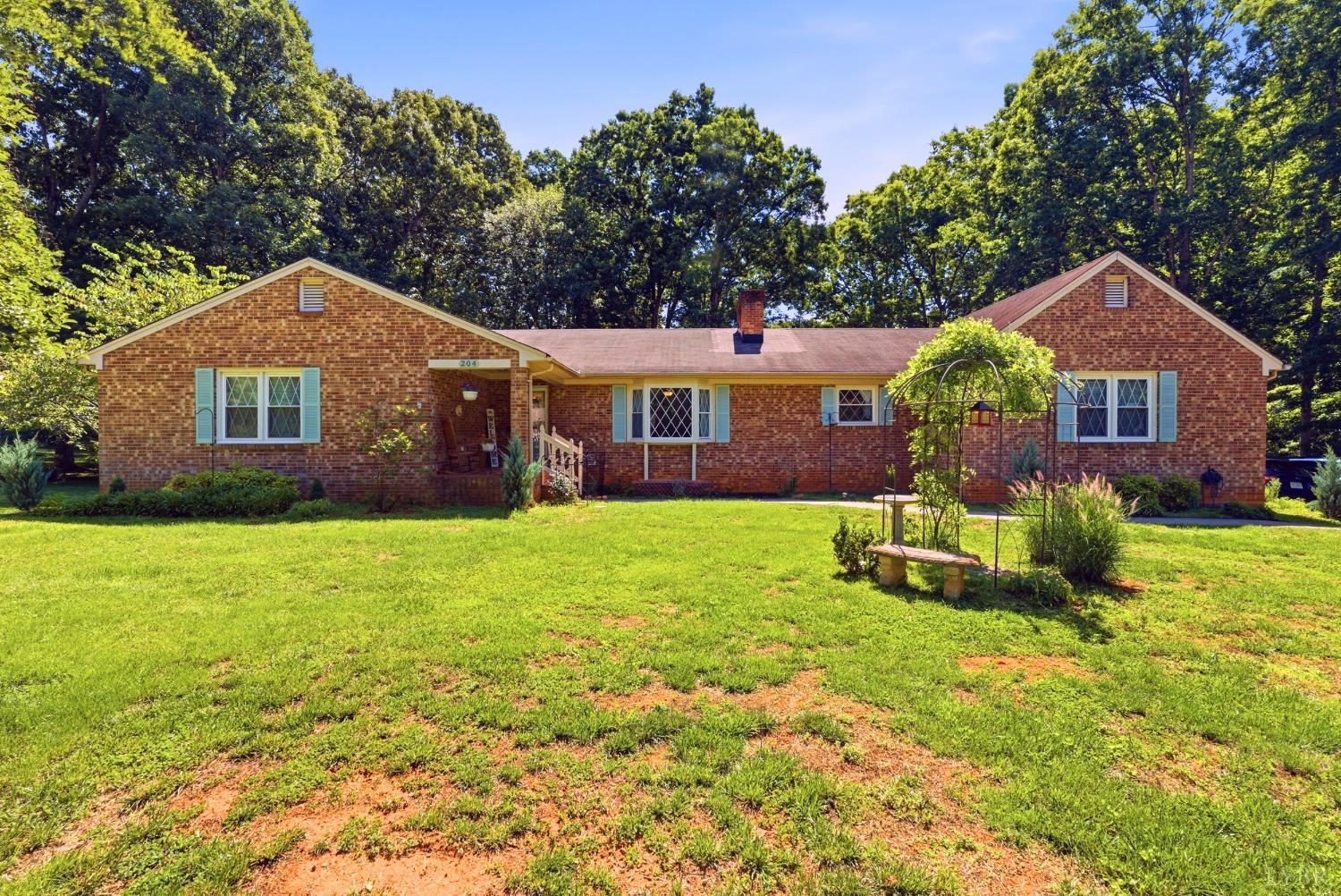 204 Greentree Drive, Forest, VA home for sale
