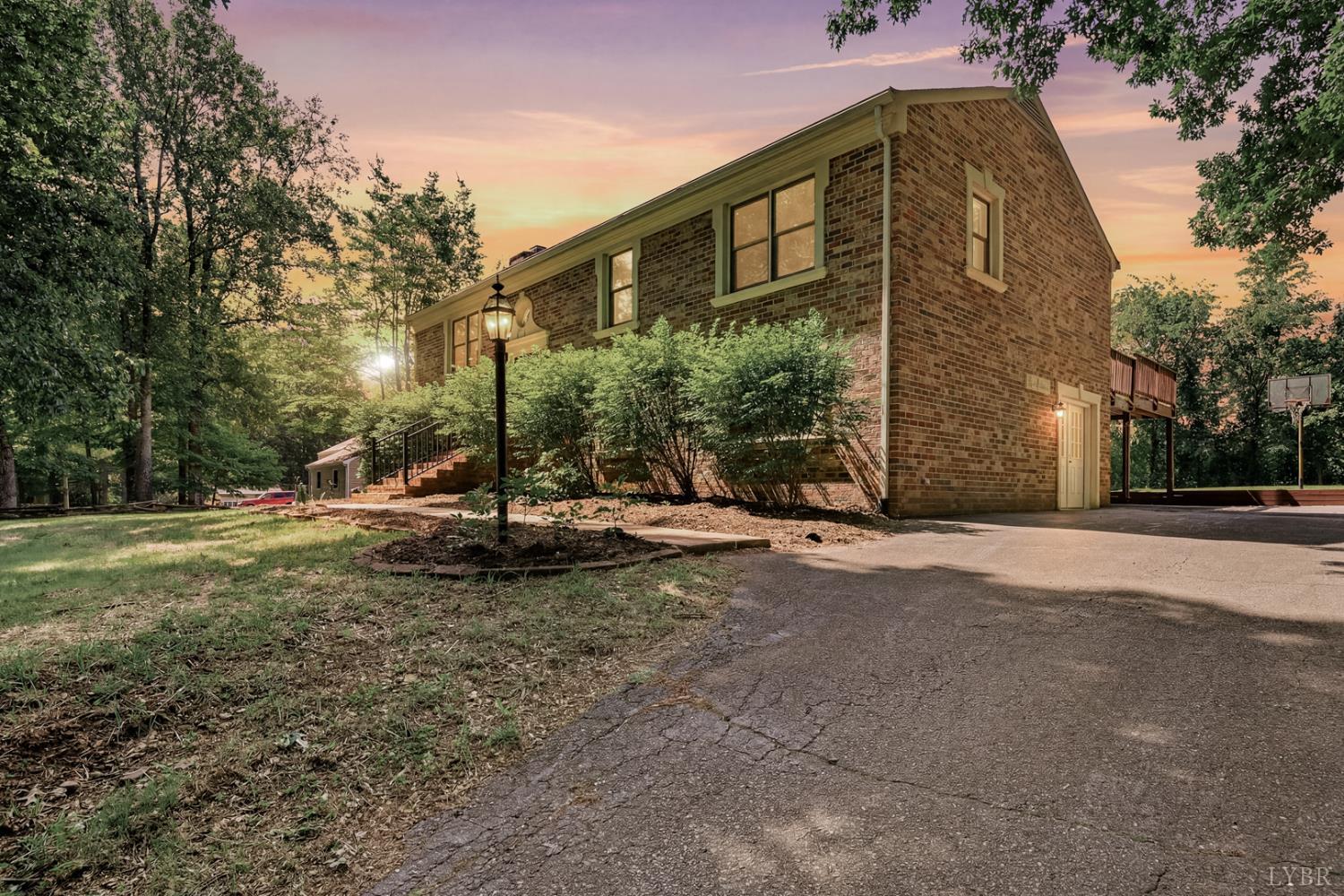 215 Cameron, Forest, VA home for sale