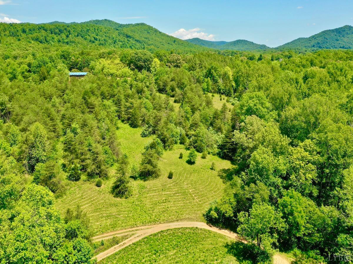 Cove Valley Ln