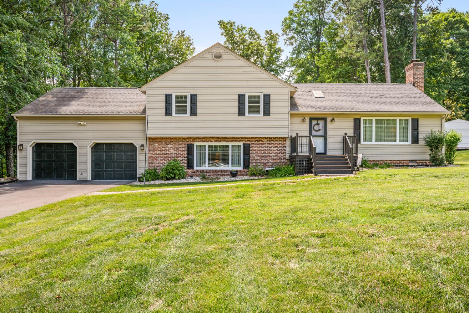 1650 Cottontown, Forest, VA home for sale