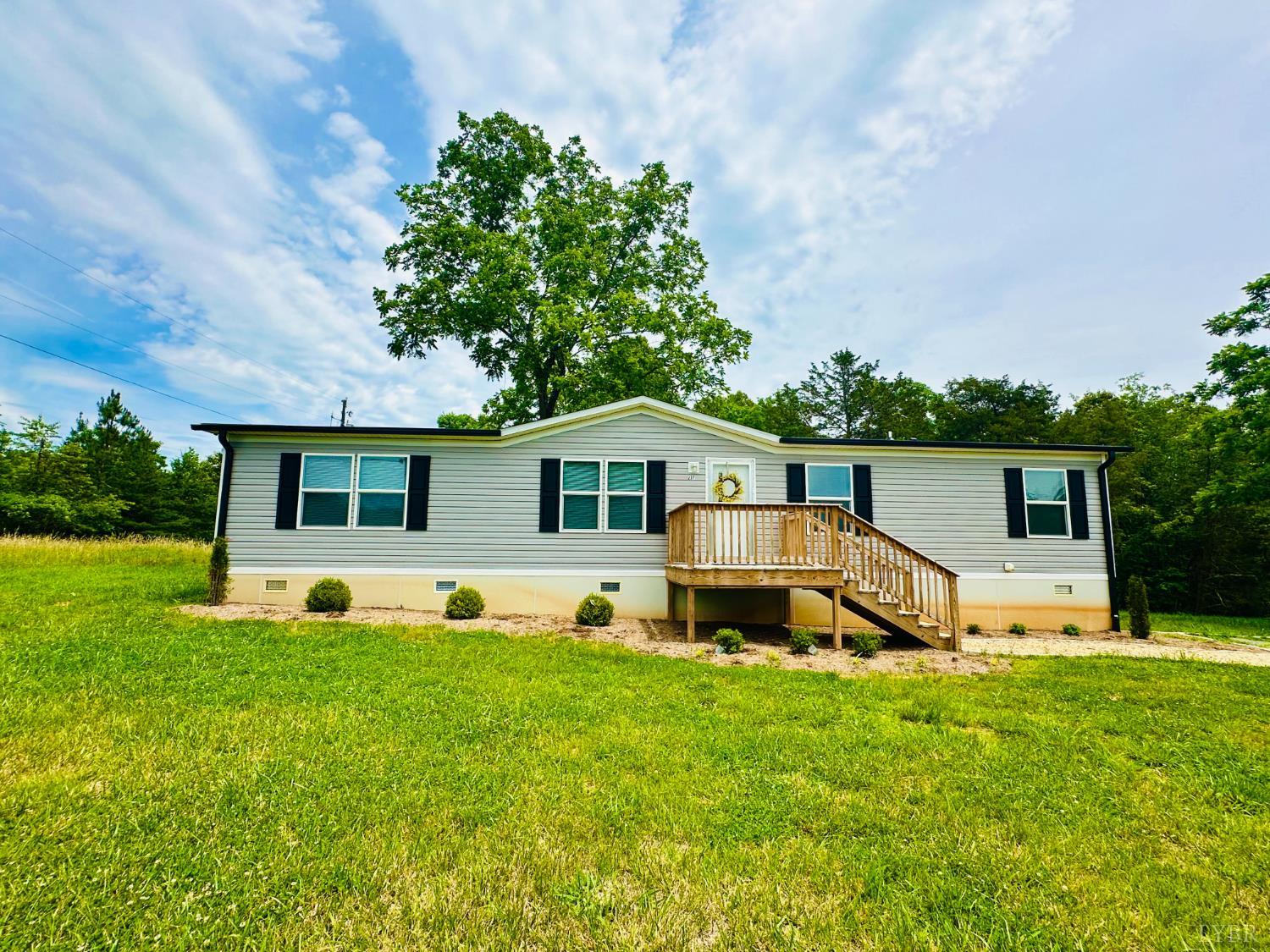 237 LOBO LANE