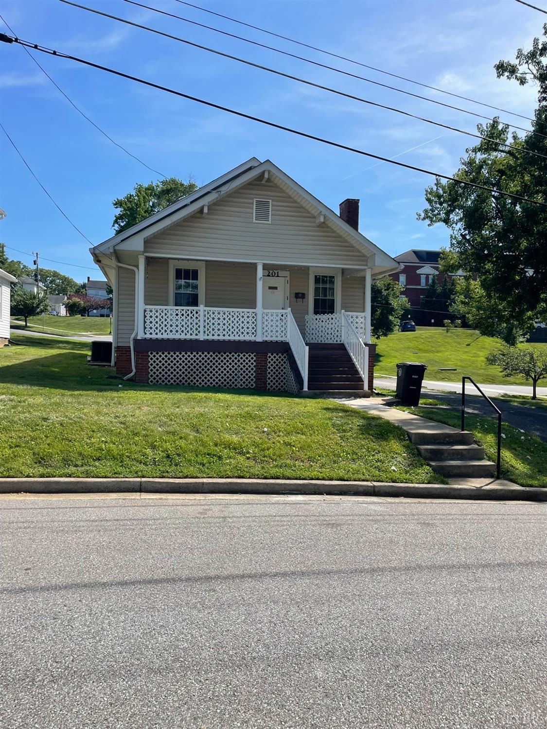 201 Bell Street