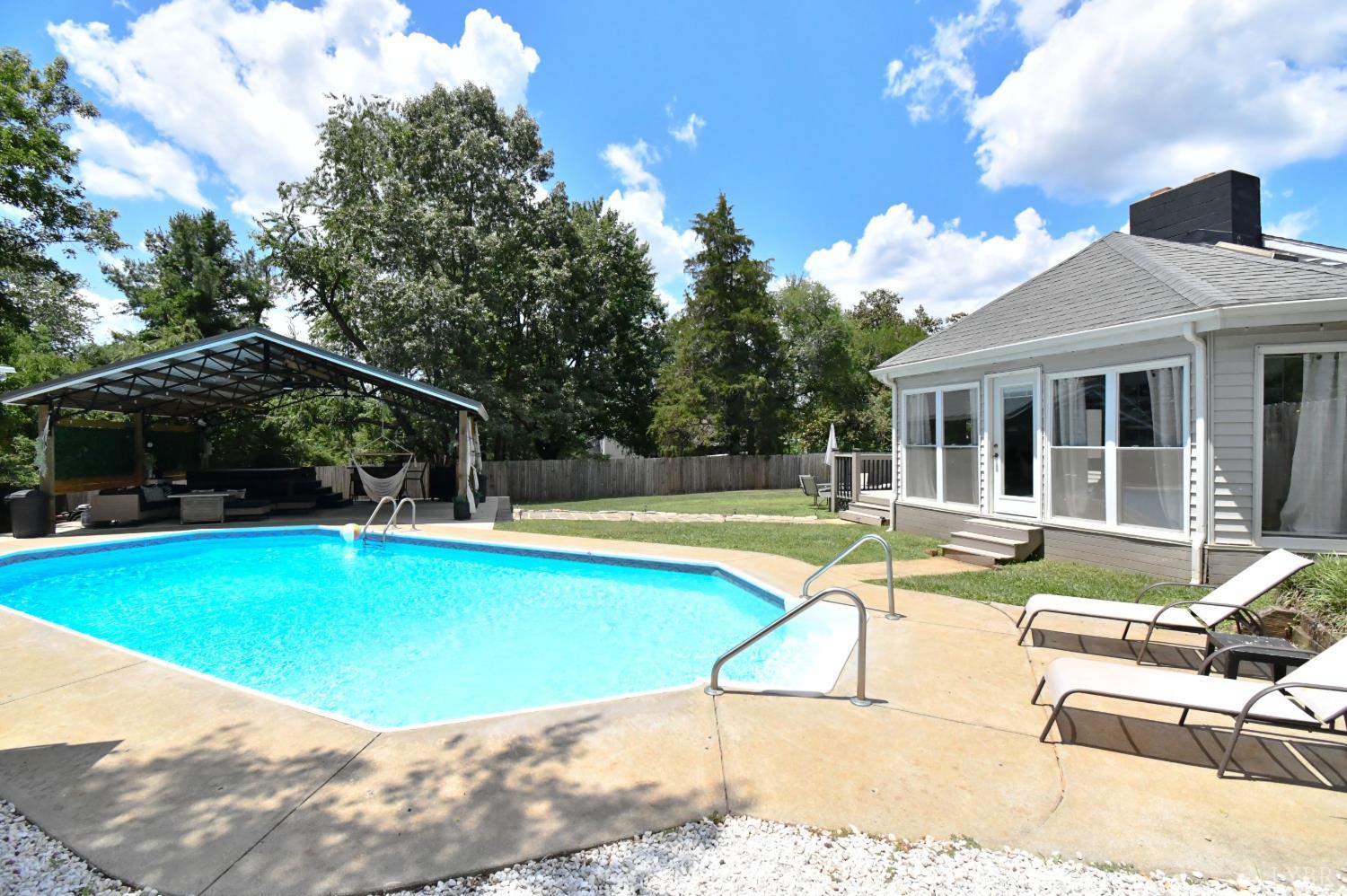1217 Wood Road