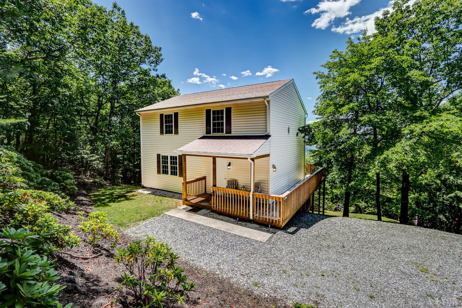 585 Cresthill Road, Lynchburg, VA home for sale