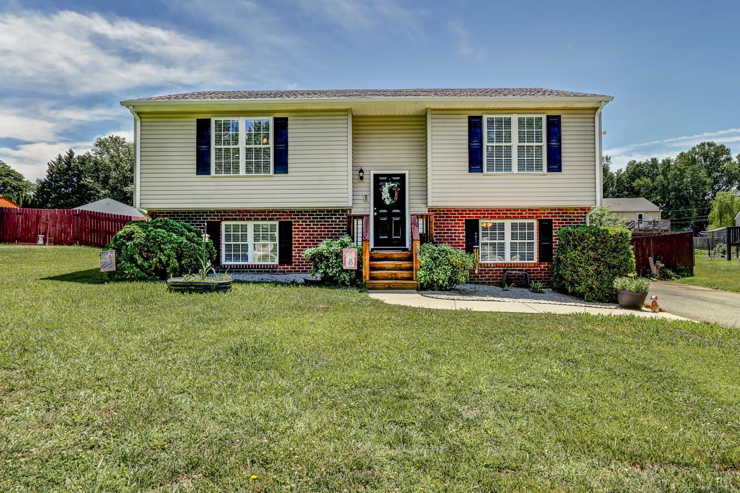 208 Sweeney Circle