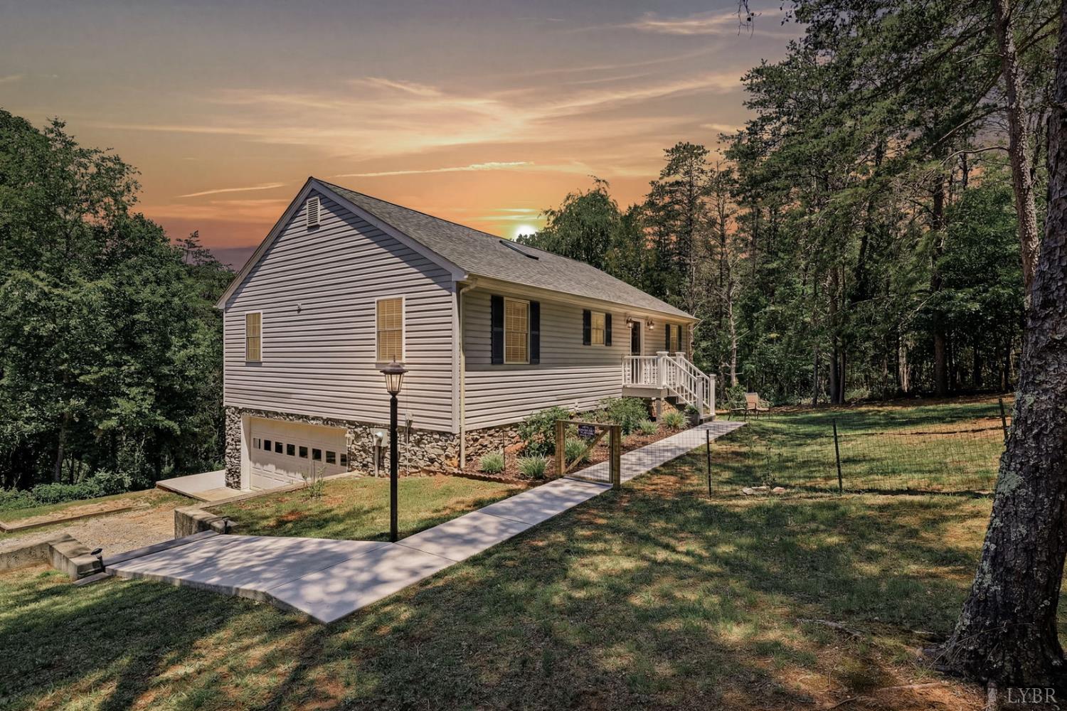270 Bethel Lane