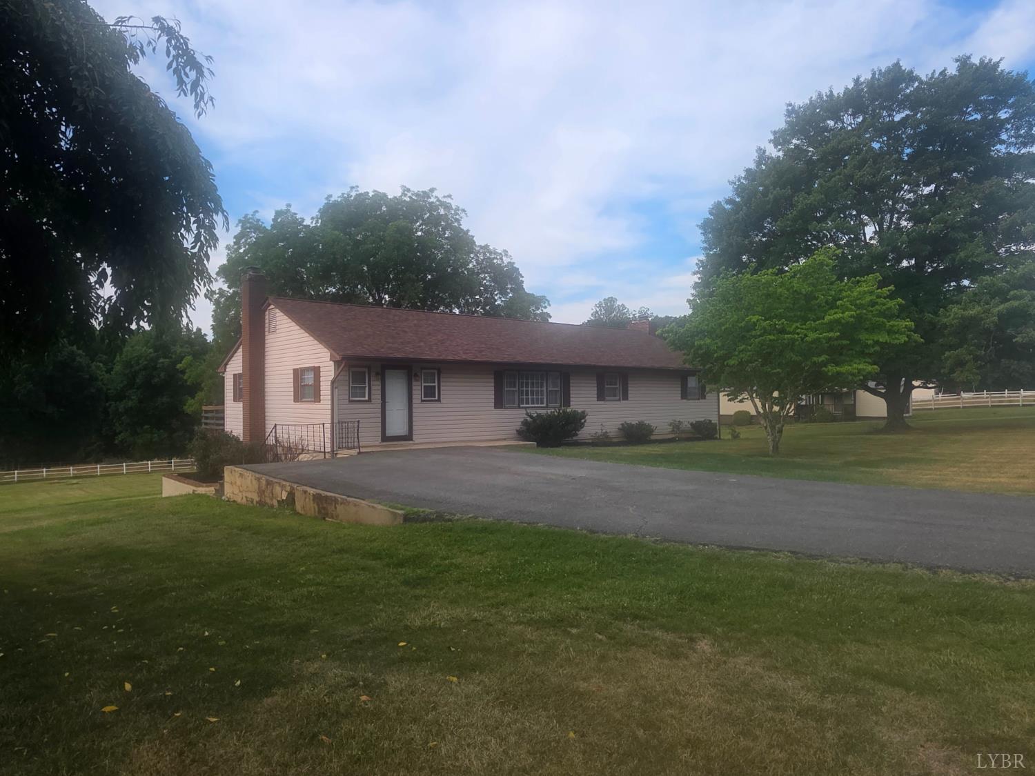 4295 Everett Road