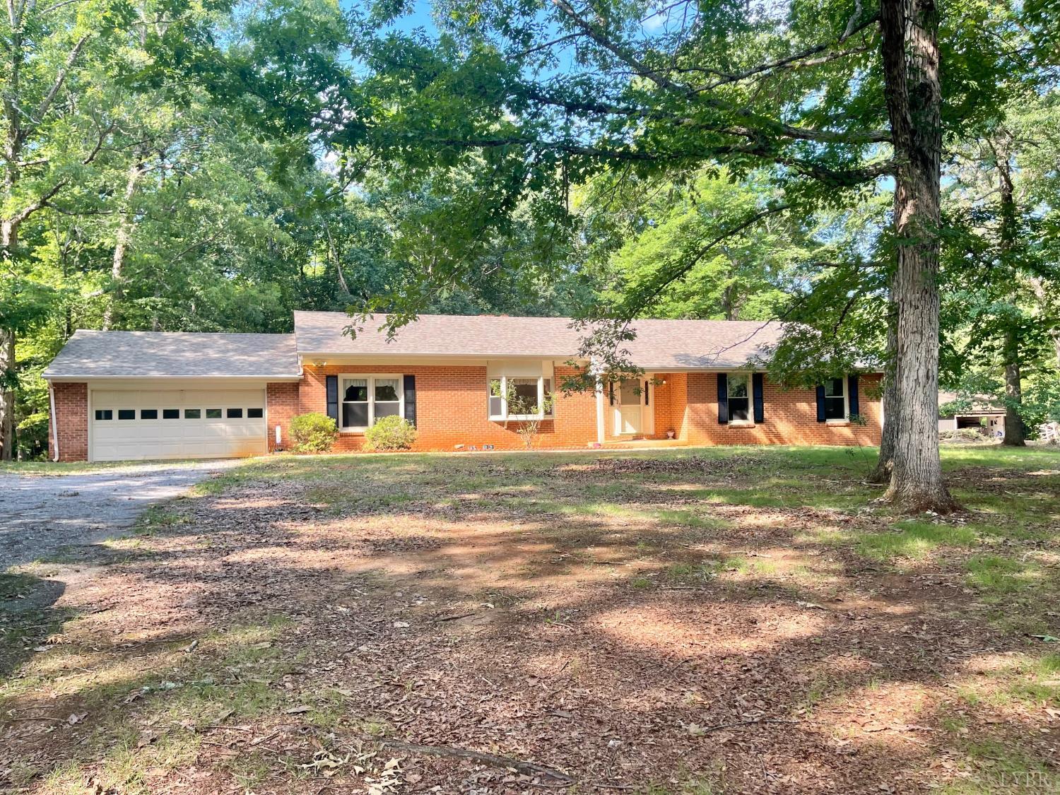 129 Foxwood Drive
