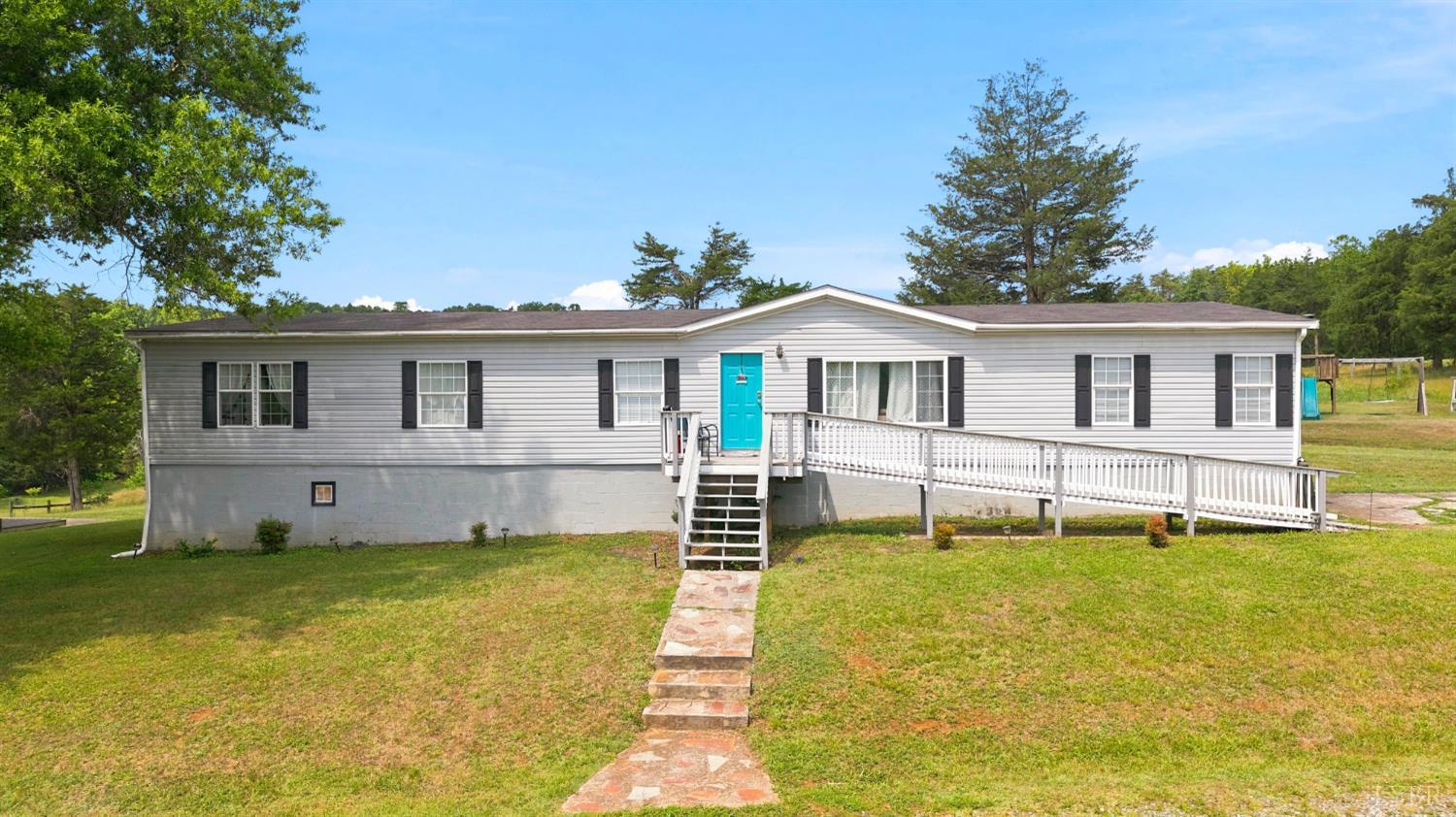 690 Hughes Road