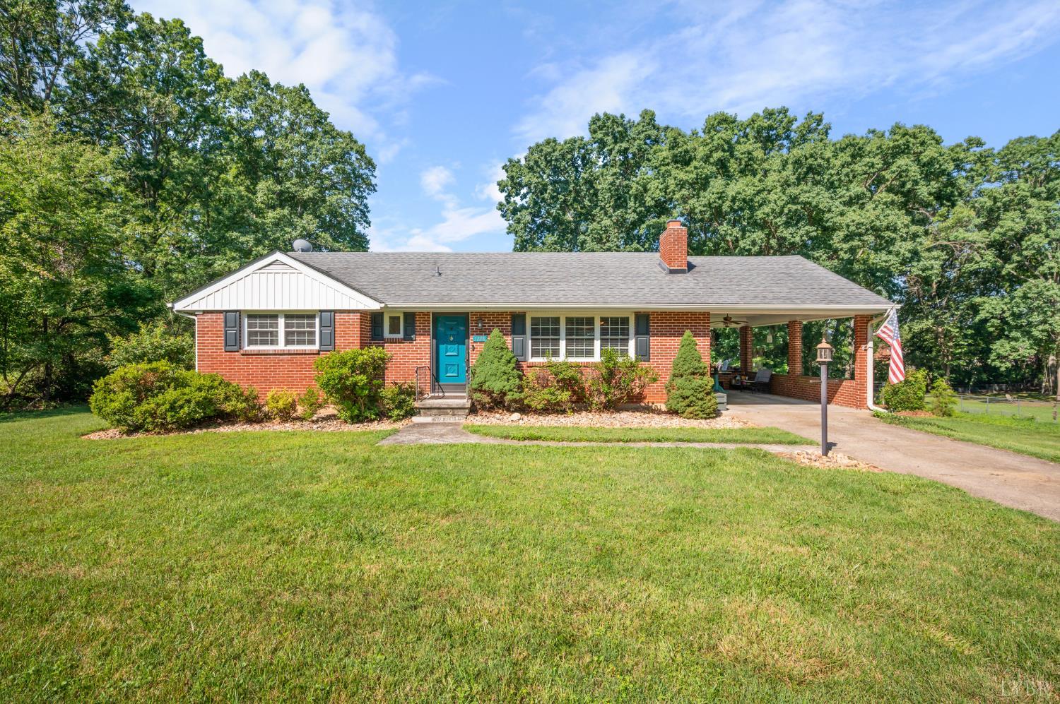 1228 Lakeview Drive, Lynchburg, VA home for sale