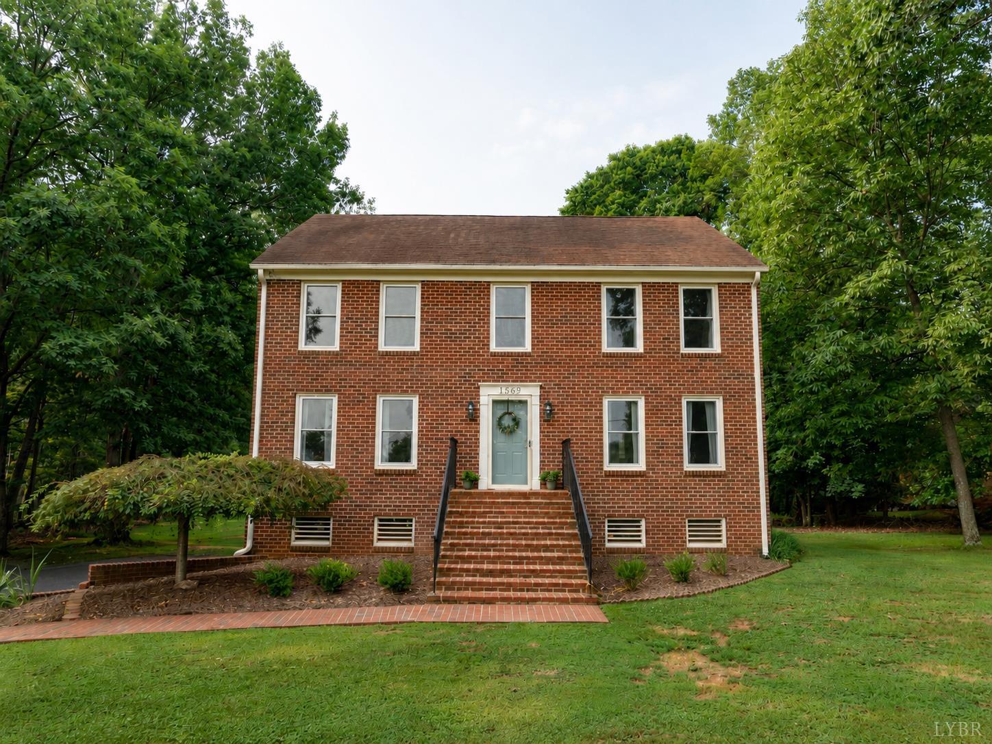 1569 Gladden Circle, Forest, VA home for sale