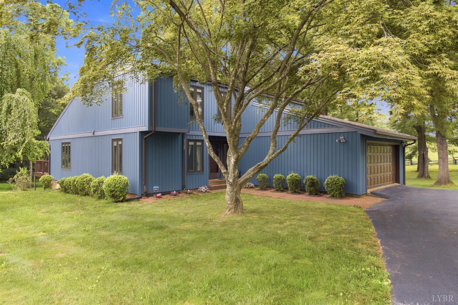 607 Wellington Drive, Forest, VA home for sale